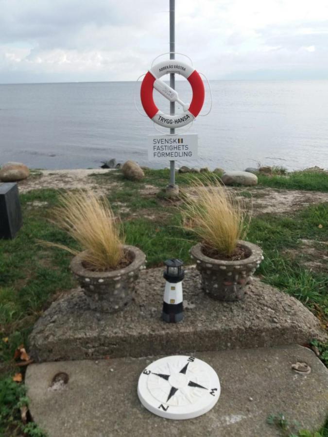 Pensionat Strandhuset I Abbekås Exterior foto
